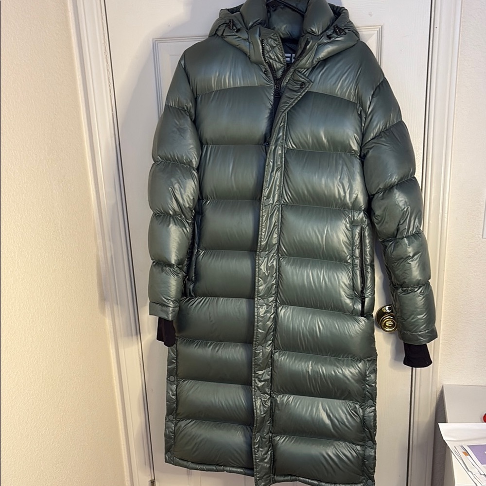 TNA Super Puff Long Green Jacket